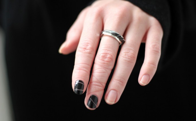 DIY: Cut-Out Nageldesign | we love handmade