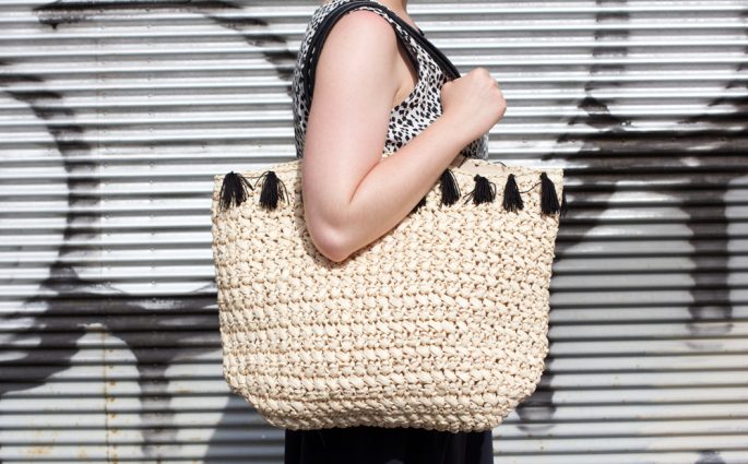 DIY: Strohtasche mit Tassels | we love handmade