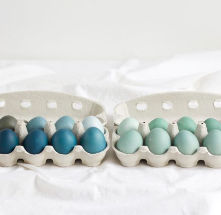 DIY: Ostereier natürlich färben mit Rotkraut – Blau und Grün