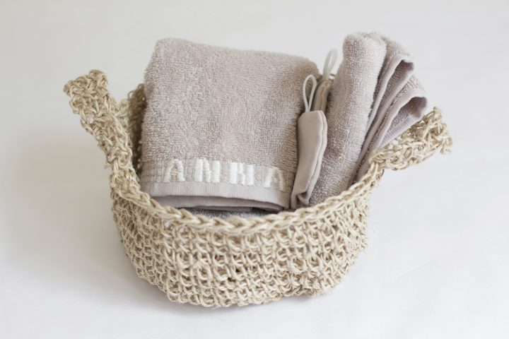 Besticktes Handtuch | we love handmade