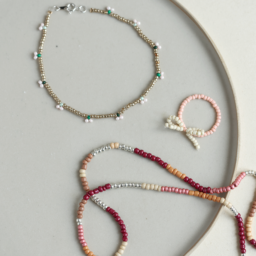 Perlenschmuck-Workshop: Schmuck-Set aus Kette, Armband und Ring gestalten 2025 | we love handmade